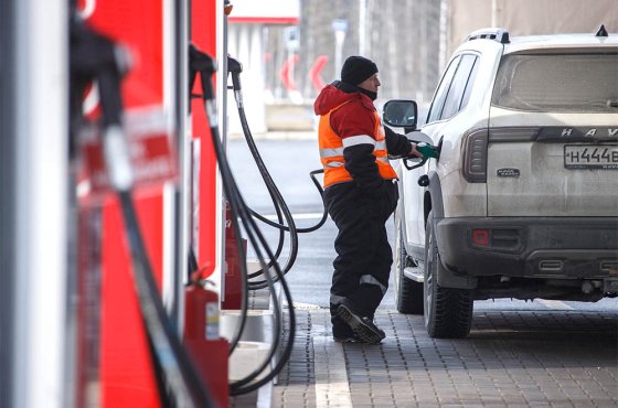 El presupuesto de Rusia apoyará la refinación de petróleo nacional en el extranjero. Por qué es necesario y quién puede recibir pagos.