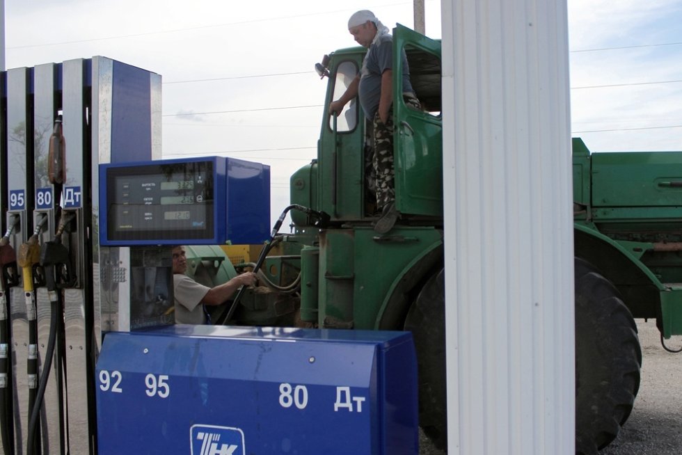 Aumento de precios y escasez local: agricultores denuncian problemas con el combustible en plena siembra