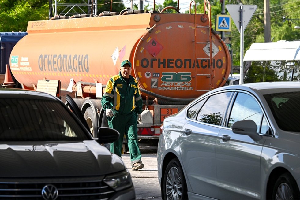 ¿Por qué la gasolina importada aún no encuentra compradores? Opiniones de los expertos de "RG".